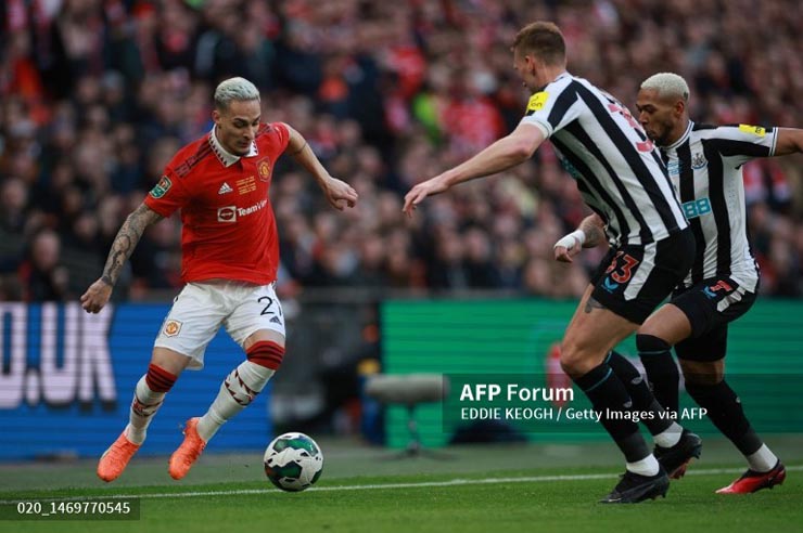 video Highlight : MU 2 - 0 Newcastle (chung kết League Cup)