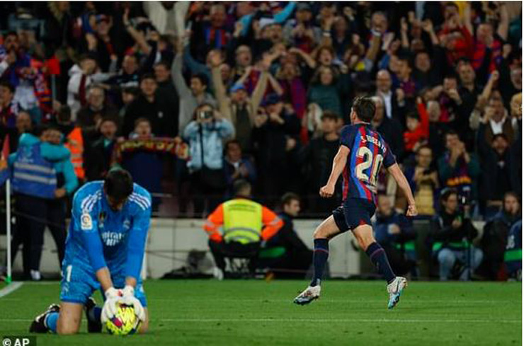 video Highlight : Barcelona 2 - 1 Real Madrid (La Liga)