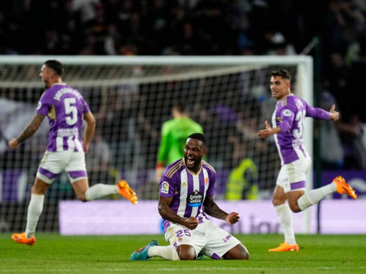 video Highlight : Real Valladolid 3 - 1 Barcelona (La Liga)