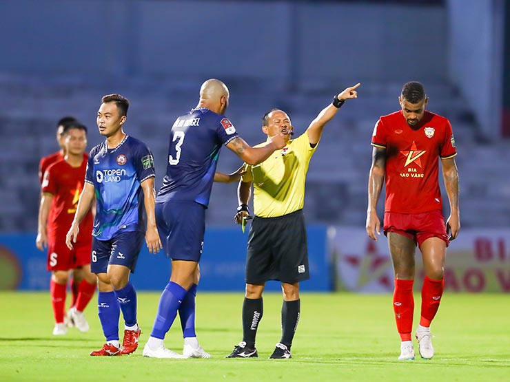 video Highlight : Hà Tĩnh 2 - 1 Bình Định (V-League)