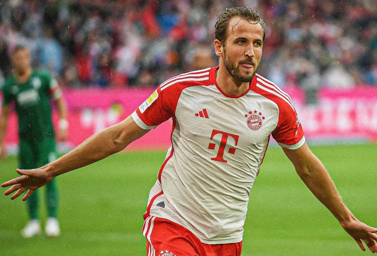 video Highlight : Bayern Munich 3 - 1 Augsburg (Bundesliga)