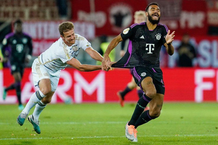 video highlight : Saarbrucken 2 - 1 Bayern Munich (Cúp QG Đức)