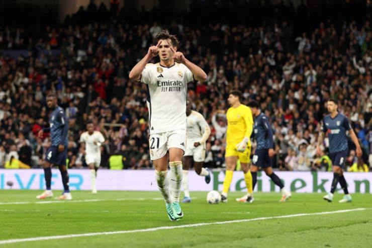 video Highlight : Real Madrid 3 - 0 Braga (Champions League)