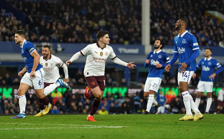 video Highlight : Everton 1 - 3 Man City (Ngoại hạng Anh)