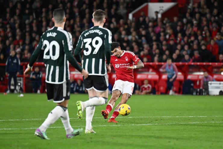 video Highlight : Nottingham Forest 2 - 1 MU (Ngoại hạng Anh)