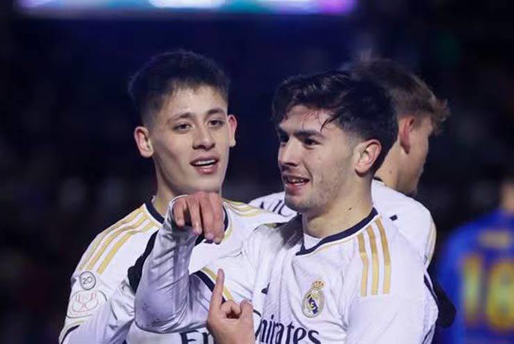 video Highlight : Arandina 1 - 3 Real Madrid (Cúp nhà Vua)