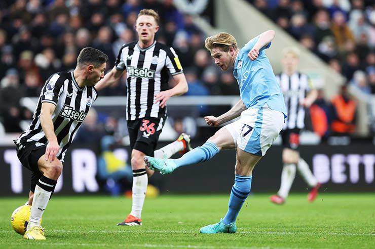 video Highlight : Newcastle 2 - 3 Man City (Ngoại hạng Anh)