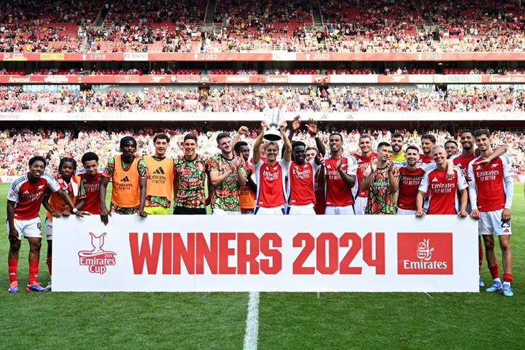 video Highlight : Arsenal 2 - 0 Lyon (Emirates Cup)