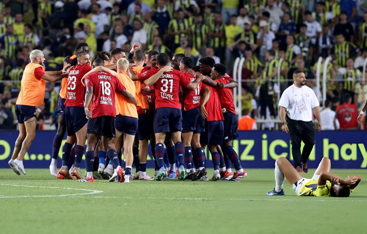 video Highlight : Fenerbahce 1 - 1 Lille (Cúp C1)